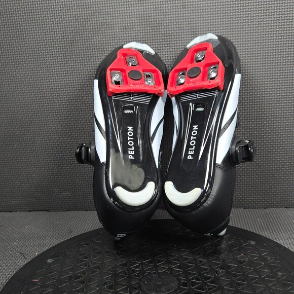 Peloton Cycling Shoes Womens Sz 38 EU 7 US Black Red Classic Athletic Training - Picture 7 of 10